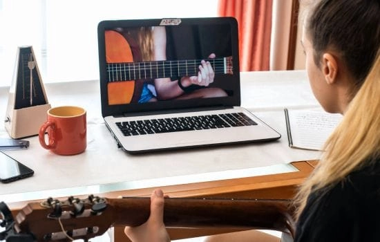Aprende a Tocar la Guitarra Rápidamente: Las Mejores Apps