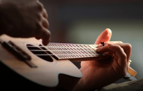 Aprende a tocar guitarra: guía práctica para principiantes